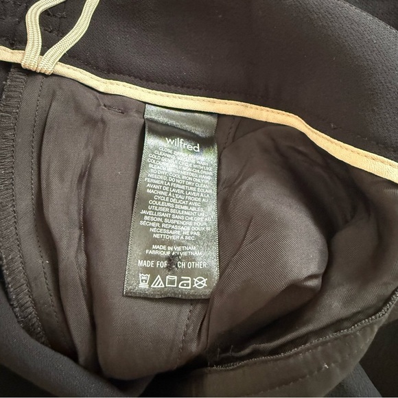Aritzia Wilfred Black Elastic Waistband Trousers - Picture 4 of 10